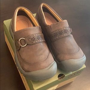 Keen New Leather Slip Shoes Brown Kaci Canteen 5.5
